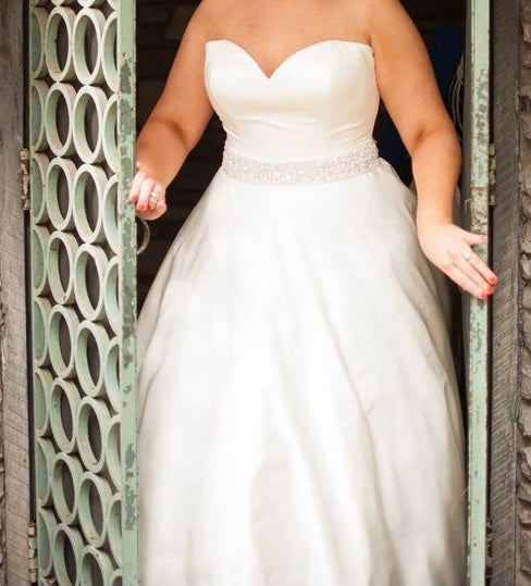 Allure Bridal style 9954 Wedding Gown