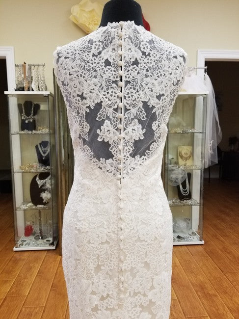 Allure Bridal Lace Trumpet Wedding Gown